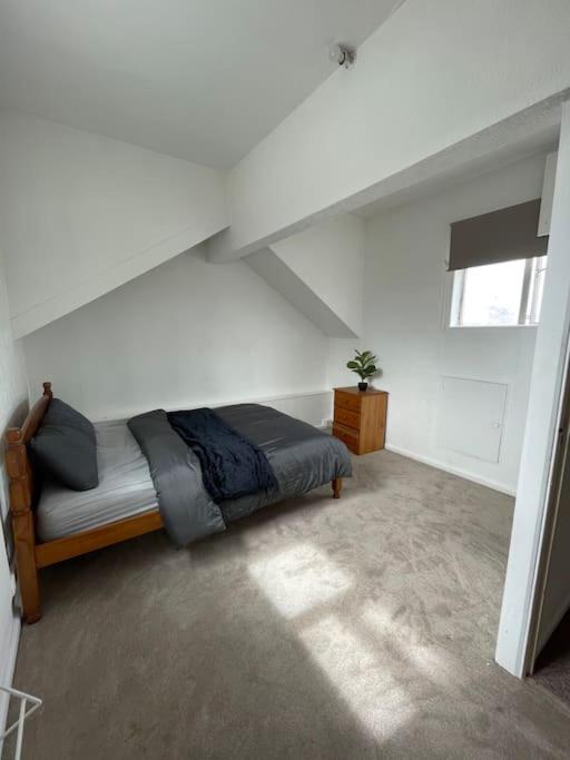 Private Guest Rooms In Tooting Лондон Екстериор снимка