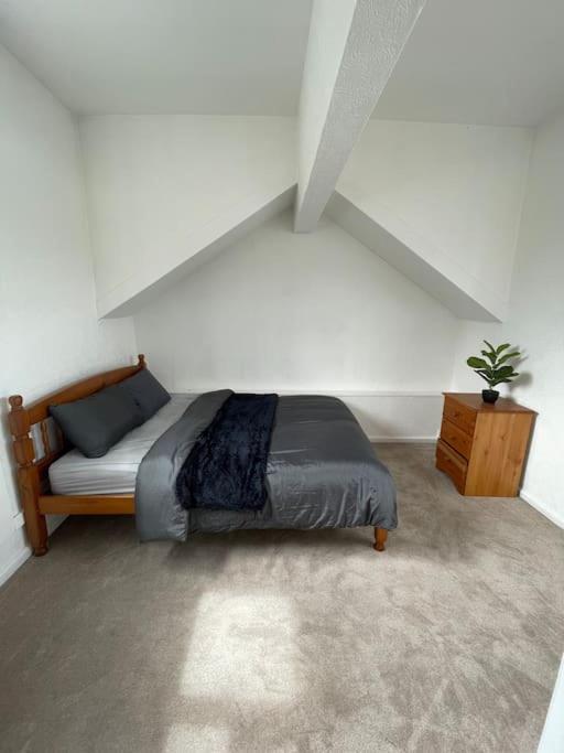 Private Guest Rooms In Tooting Лондон Екстериор снимка